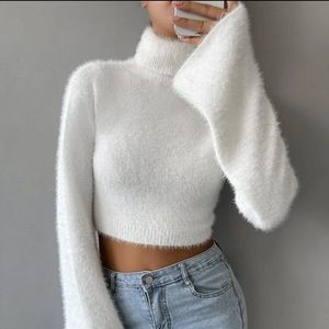 Shein: Fuzzy Cropped Flare Sleeve Sweater